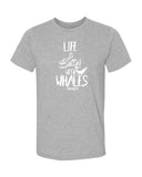 Tee shirt plongée gris foncé pour homme life is better with whale gris chiné