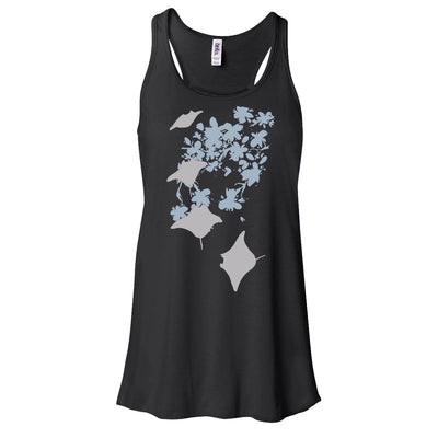 Dos nageurs plongée femme raie manta noir