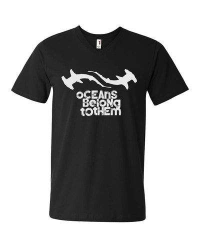 Tee shirts plongée col V pour homme requin marteau noir