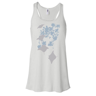 Dos nageurs plongée femme raie manta blanc