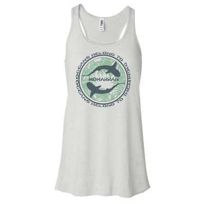 Dos nageurs plongée femme requins blanc