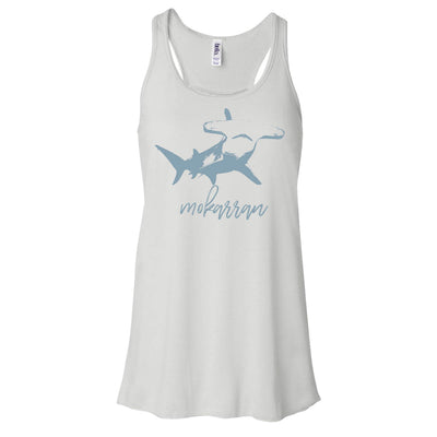 Dos nageurs plongée femme grand requin marteau blanc