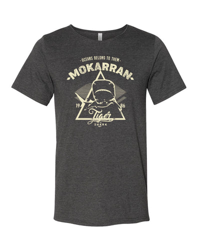 Tee shirt plongée requin tigre col brut pour homme gris foncé