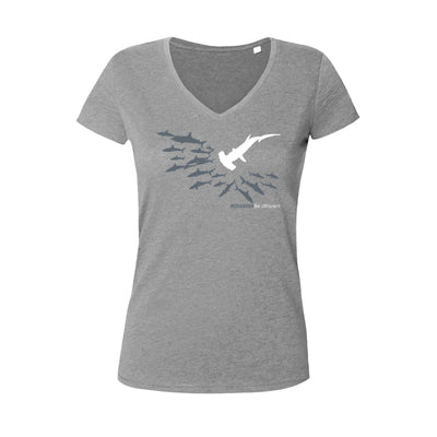 Tee shirts à col V pour femme requin marteau gris