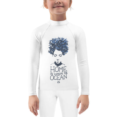 Lycras Home Is Where petite fille