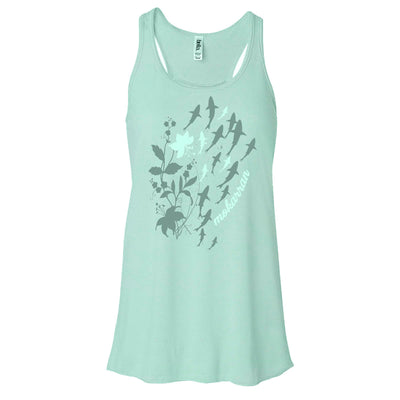 Dos nageurs plongée femme banc de requins vert